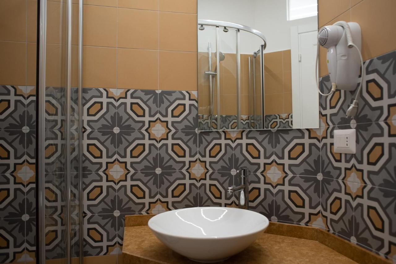 Bed and Breakfast Palazzotto 902 Crotone Esterno foto